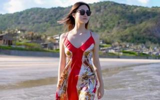 Hoa hậu Lương Thùy Linh diện váy hai dây khoe thềm ngực nõn nà khó cưỡng